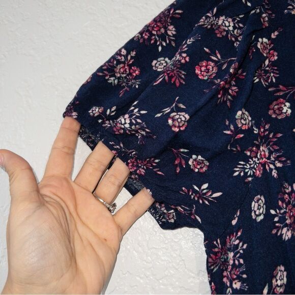 Louna‎ Navy Blue Floral Puff Sleeve Romper Size Large - Picture 6 of 8